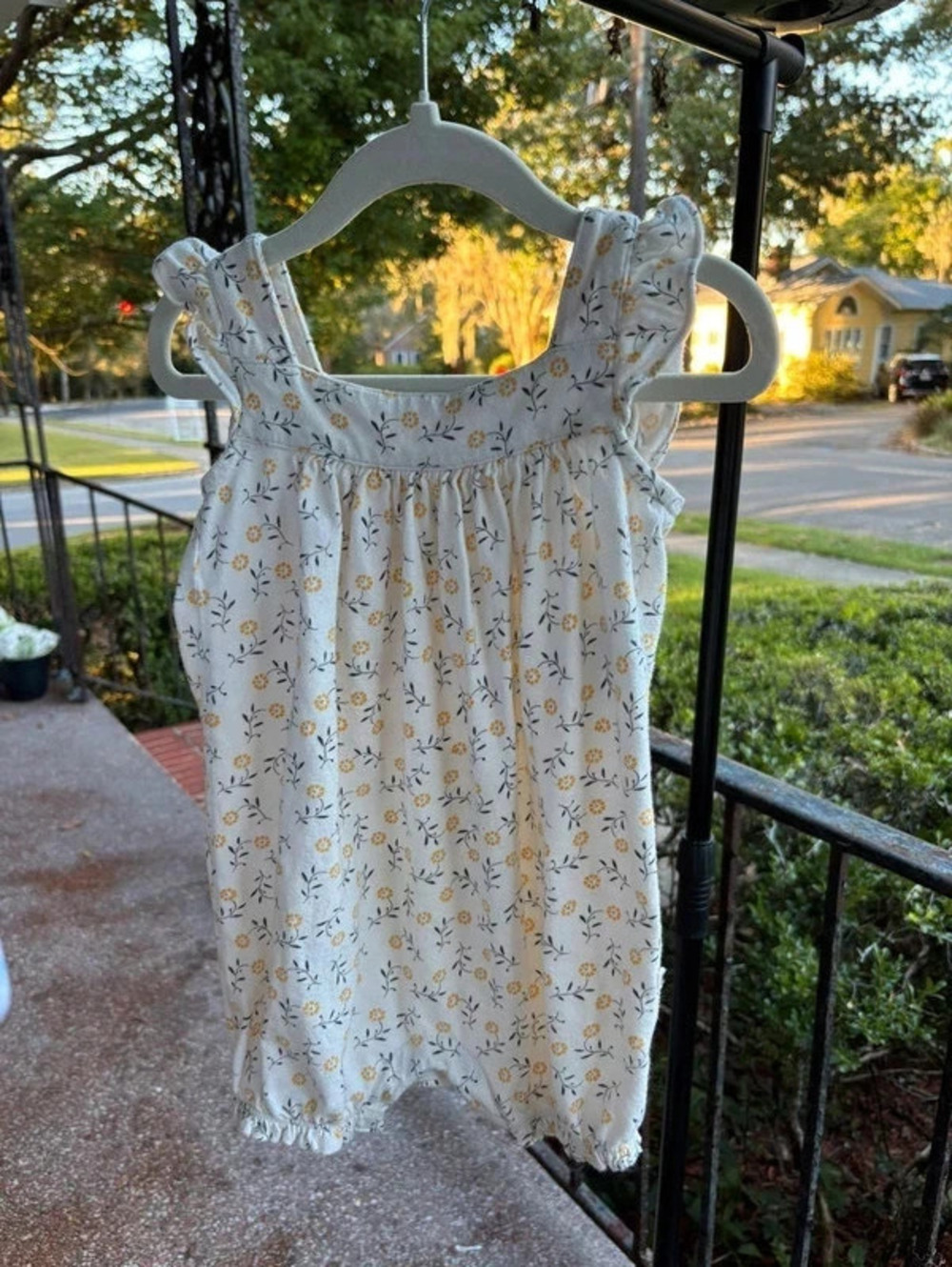 Baby Gap Organic Cotton Yellow Floral Ruffle Bubble Romper 18-24M